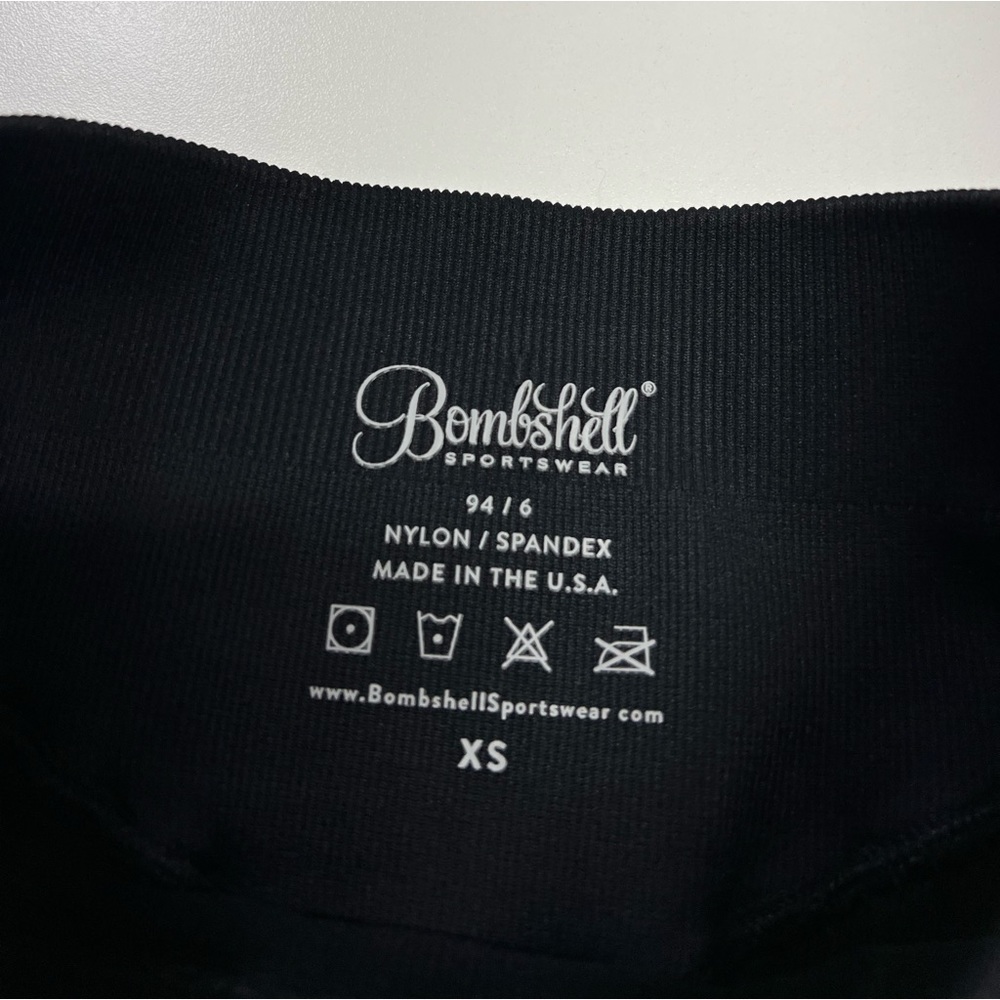 Bombshell Sportswear Ribbed Seamless Leggings Black Silver Logo Size XS NEW - Picture 4 of 15